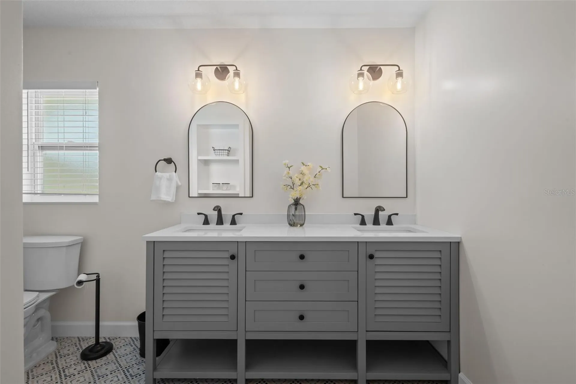 3046 Oak Cove Drive Clearwater FL 33759