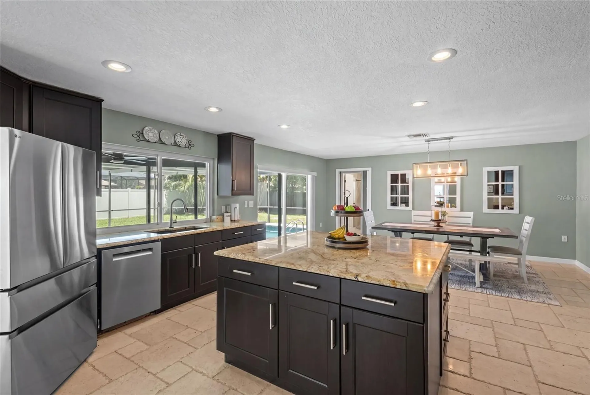 3046 Oak Cove Drive Clearwater FL 33759