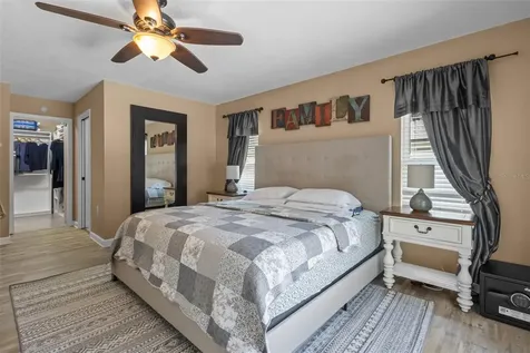 3046 Oak Cove Drive Clearwater FL 33759