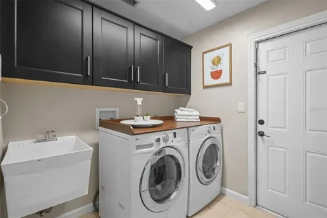 3046 Oak Cove Drive Clearwater FL 33759