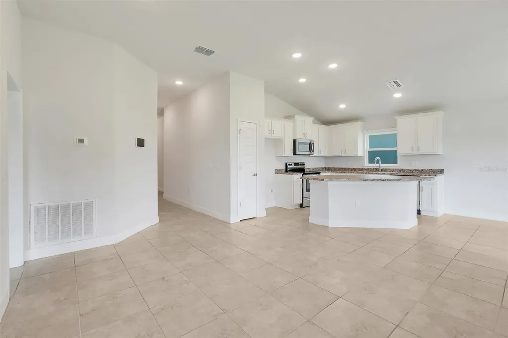 140 Krenson Bay Loop Winter Haven FL 33881