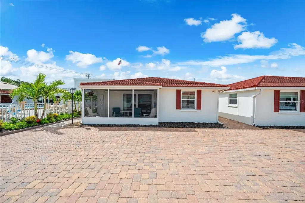 6154 Midnight Pass Road Sarasota FL 34242
