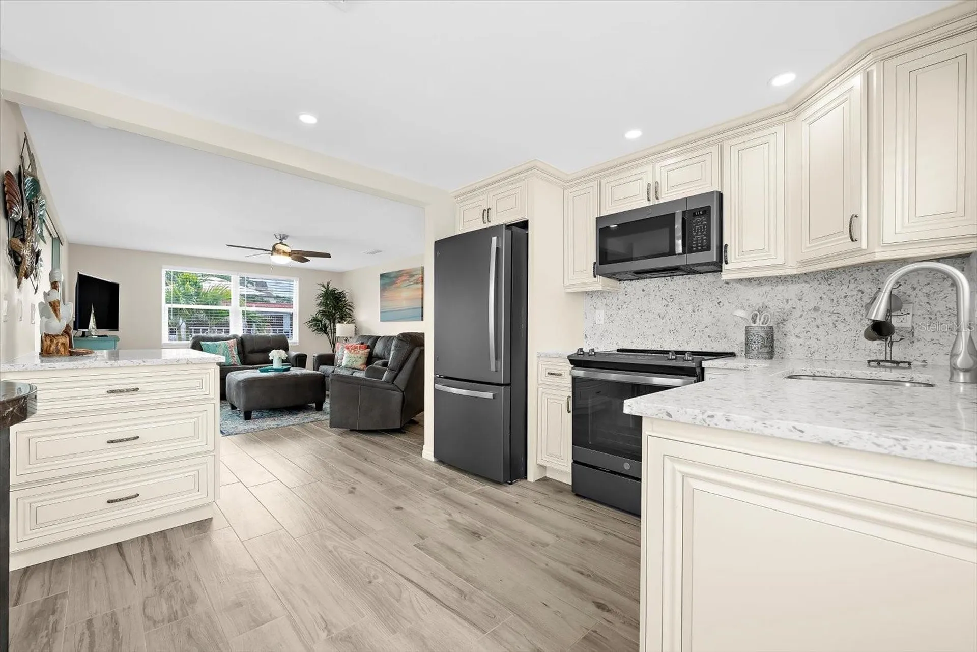 6154 Midnight Pass Road Sarasota FL 34242