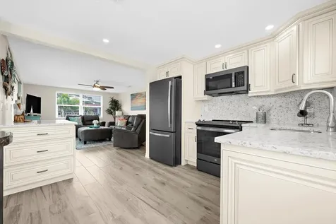 6154 Midnight Pass Road Sarasota FL 34242
