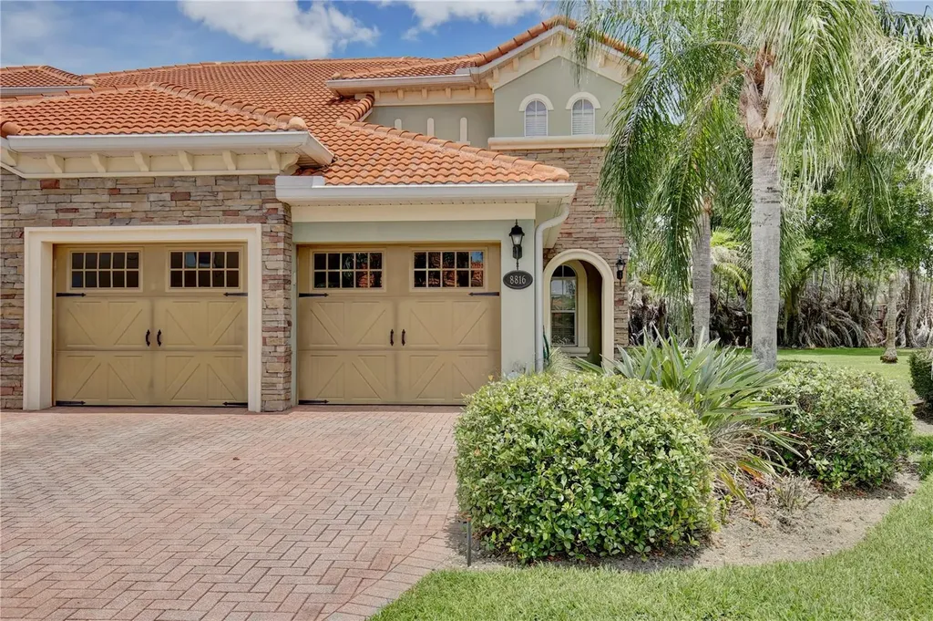 8816 Della Scala Circle Orlando FL 32836