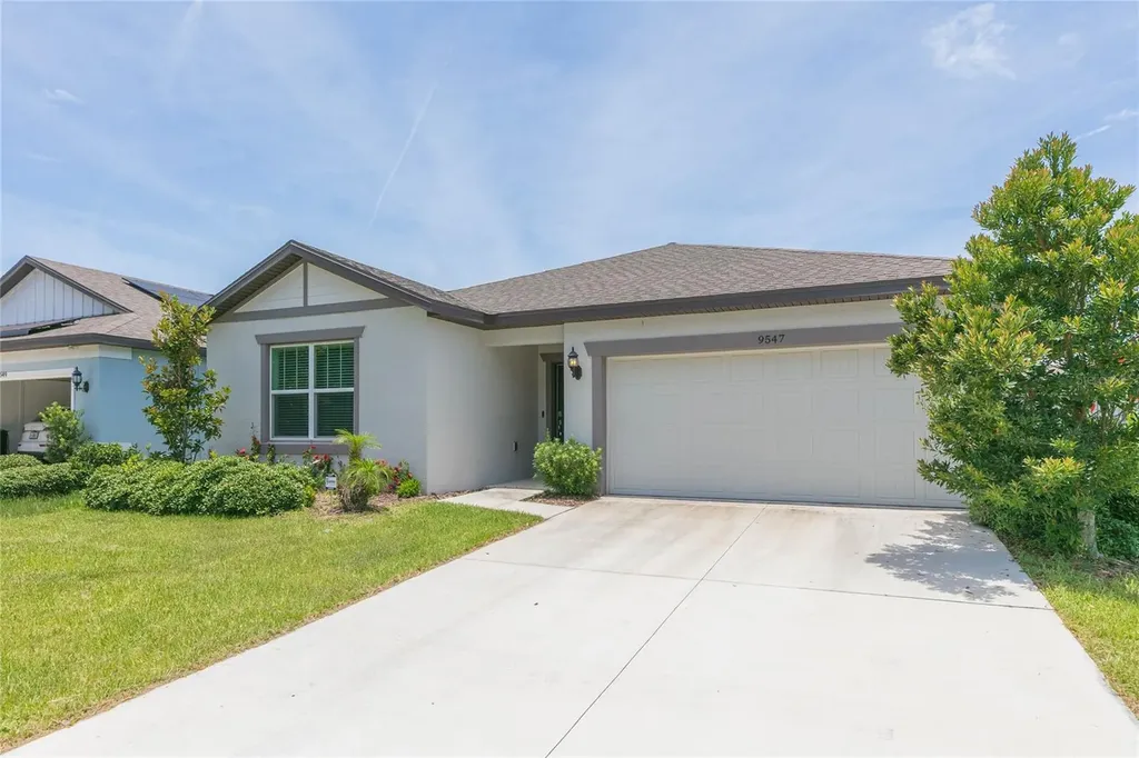 9547 Summers Cay Circle Thonotosassa FL 33592