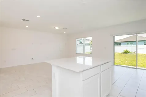 9547 Summers Cay Circle Thonotosassa FL 33592