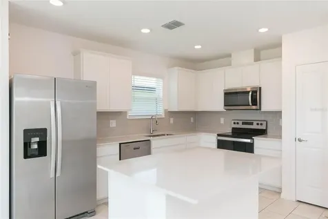 9547 Summers Cay Circle Thonotosassa FL 33592