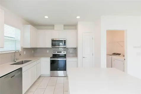 9547 Summers Cay Circle Thonotosassa FL 33592