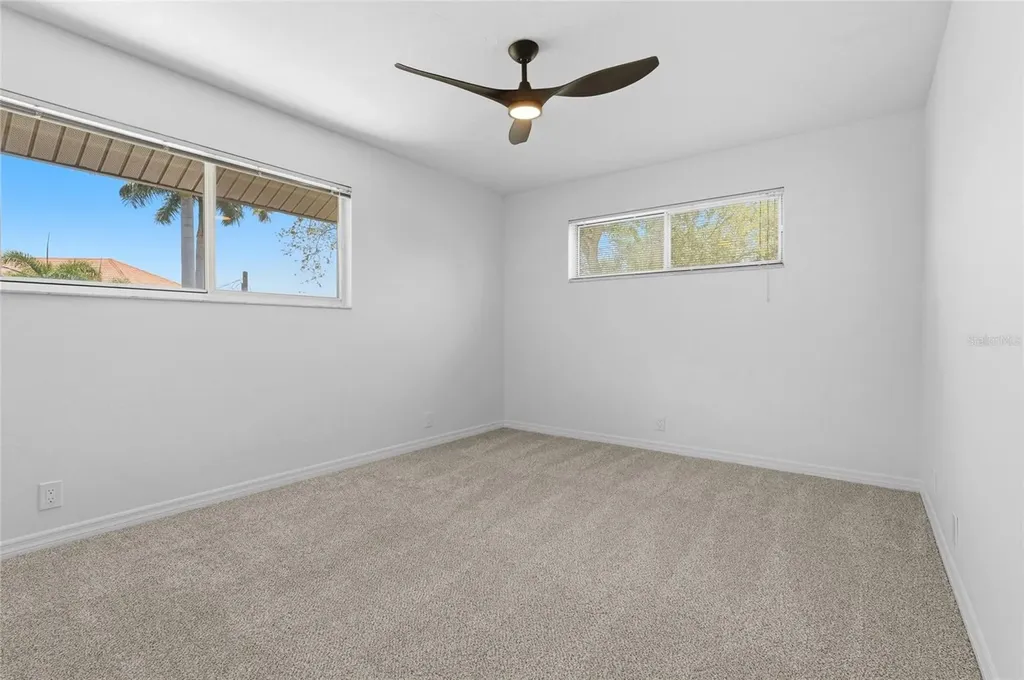 4074 Redbird Circle Sarasota FL 34231