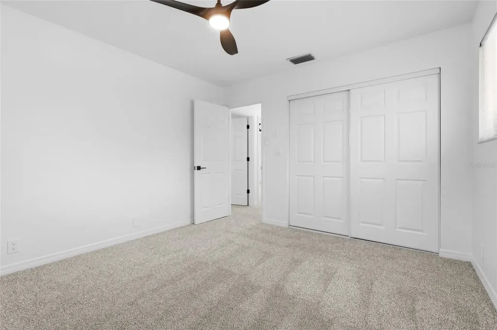 4074 Redbird Circle Sarasota FL 34231
