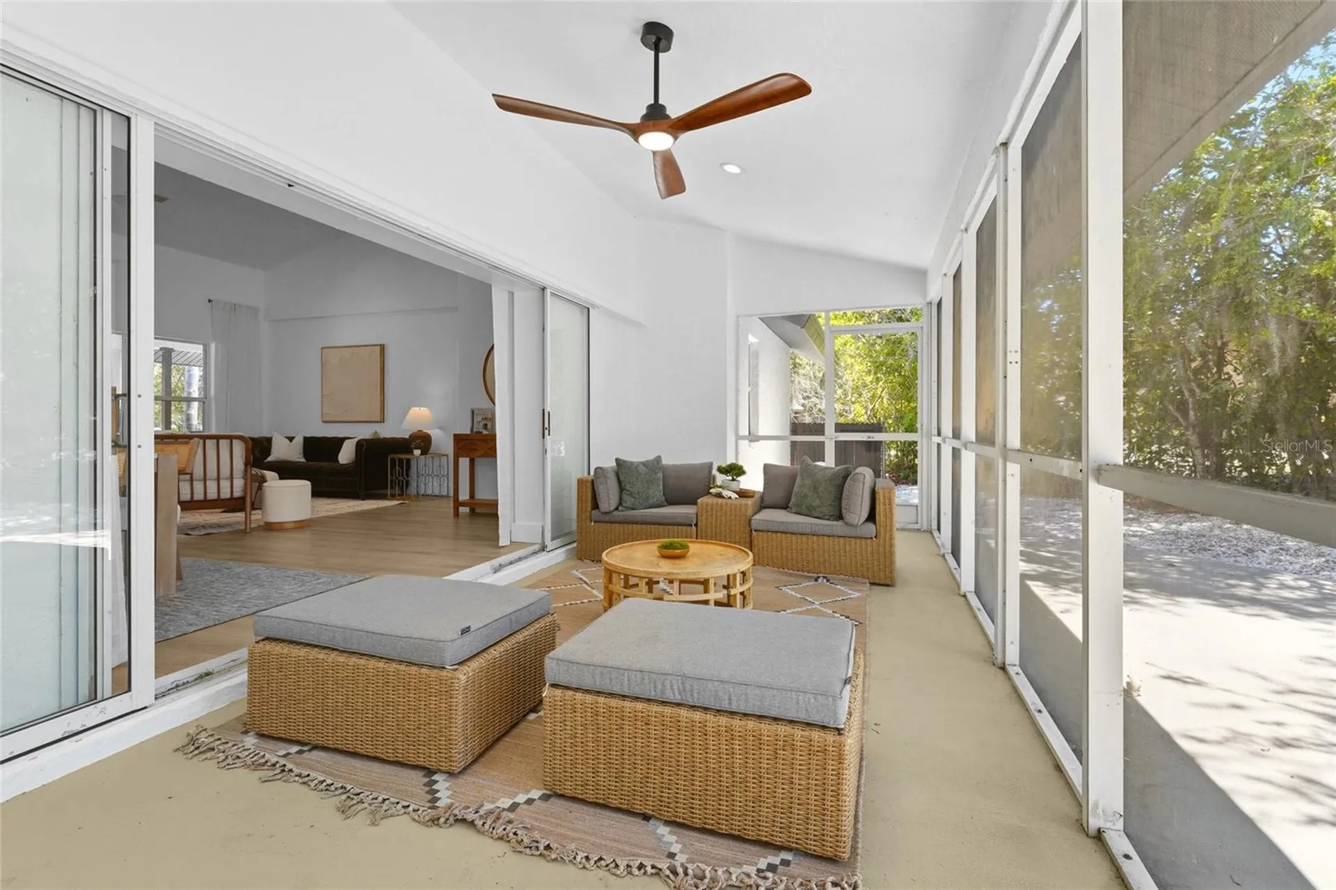 4074 Redbird Circle Sarasota FL 34231