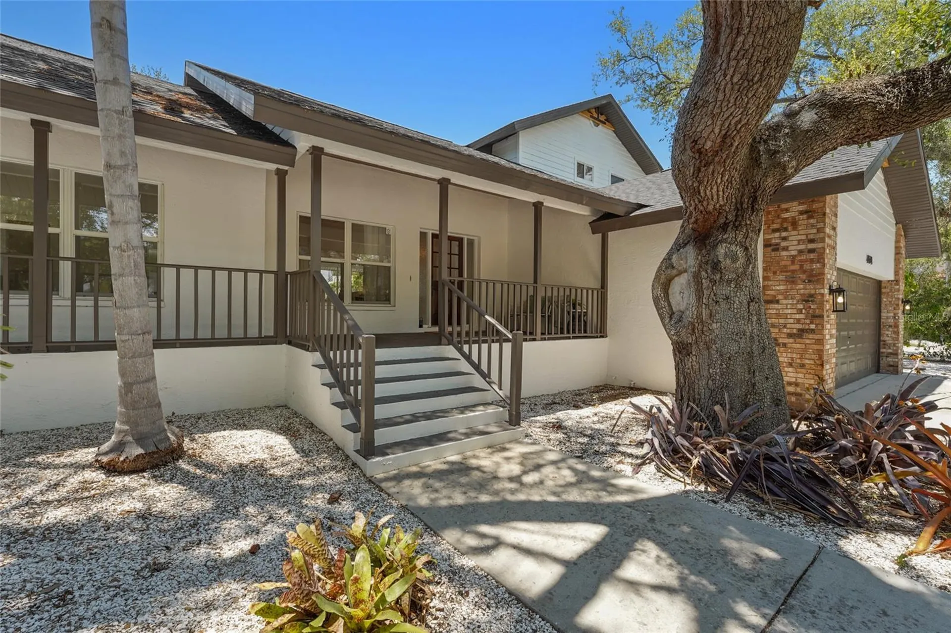 4074 Redbird Circle Sarasota FL 34231