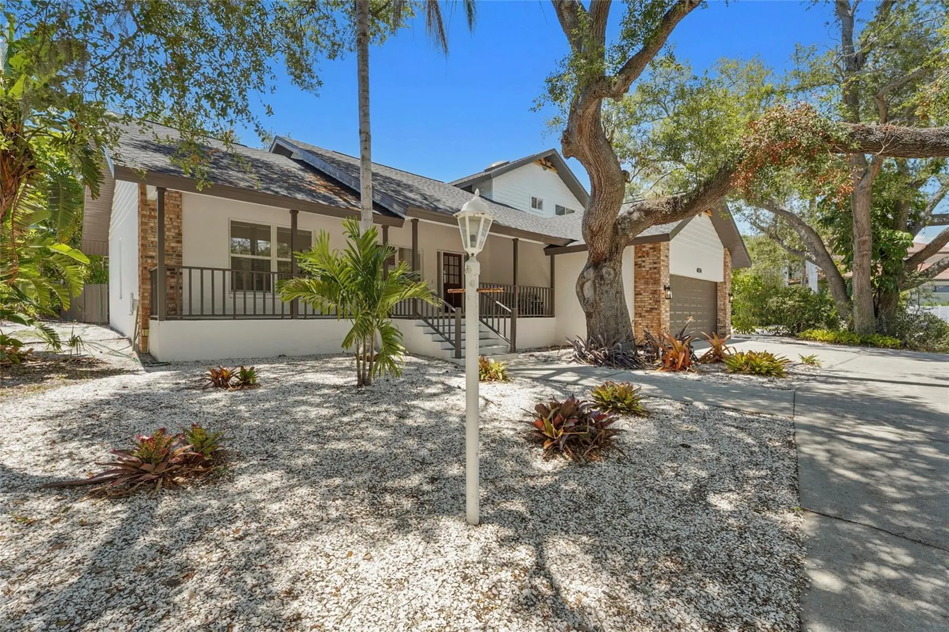 4074 Redbird Circle Sarasota FL 34231