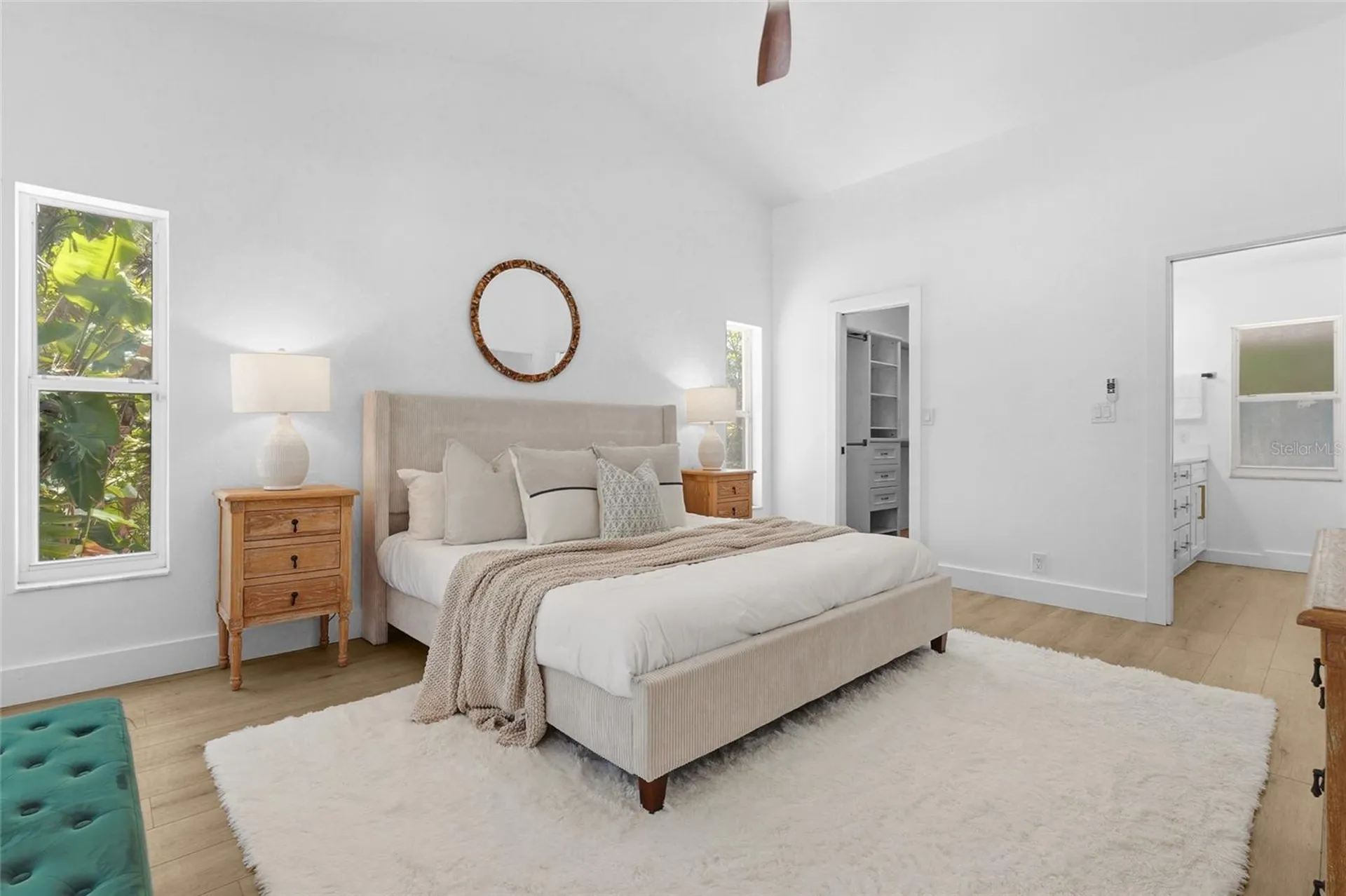 4074 Redbird Circle Sarasota FL 34231