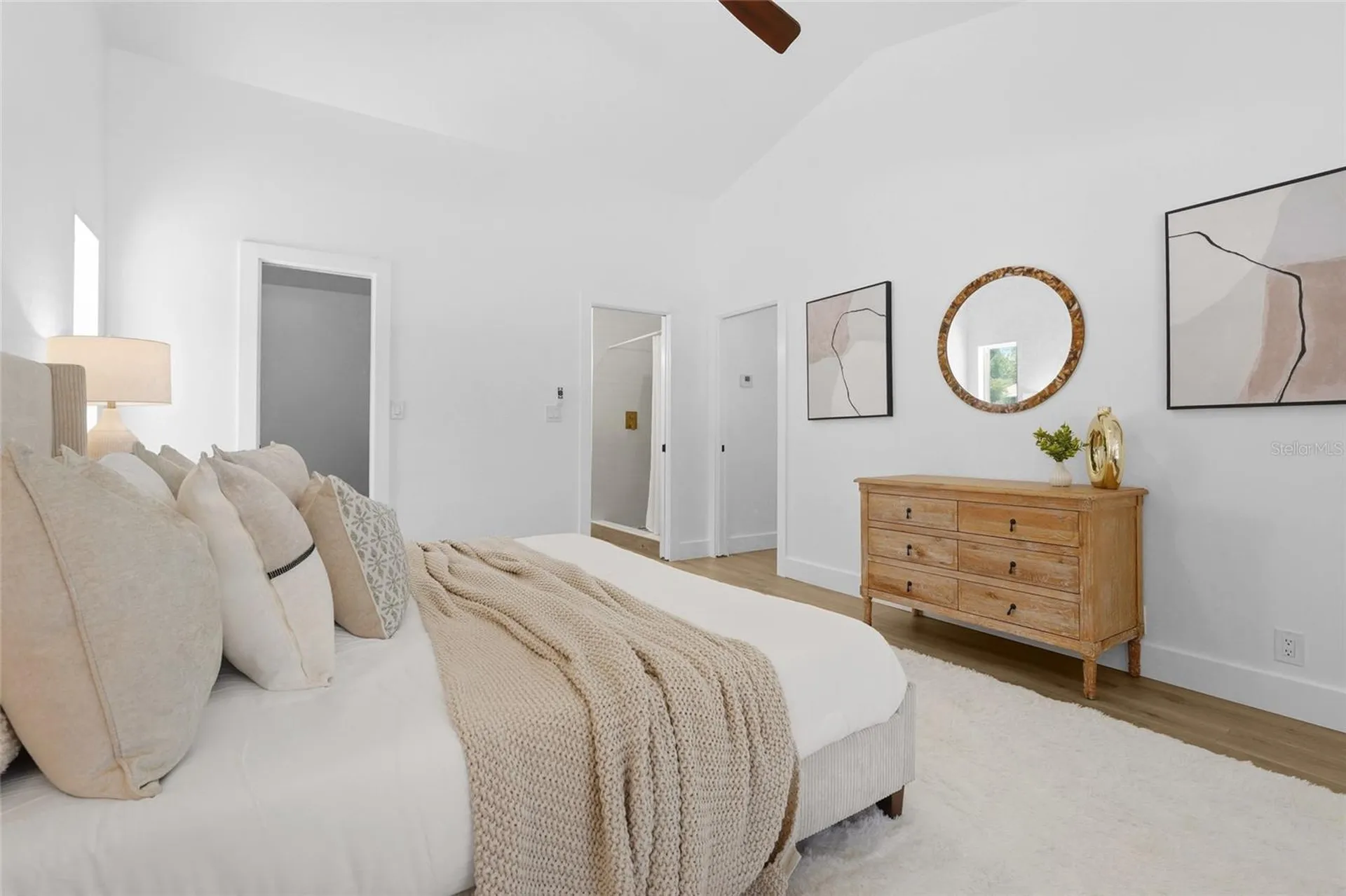 4074 Redbird Circle Sarasota FL 34231