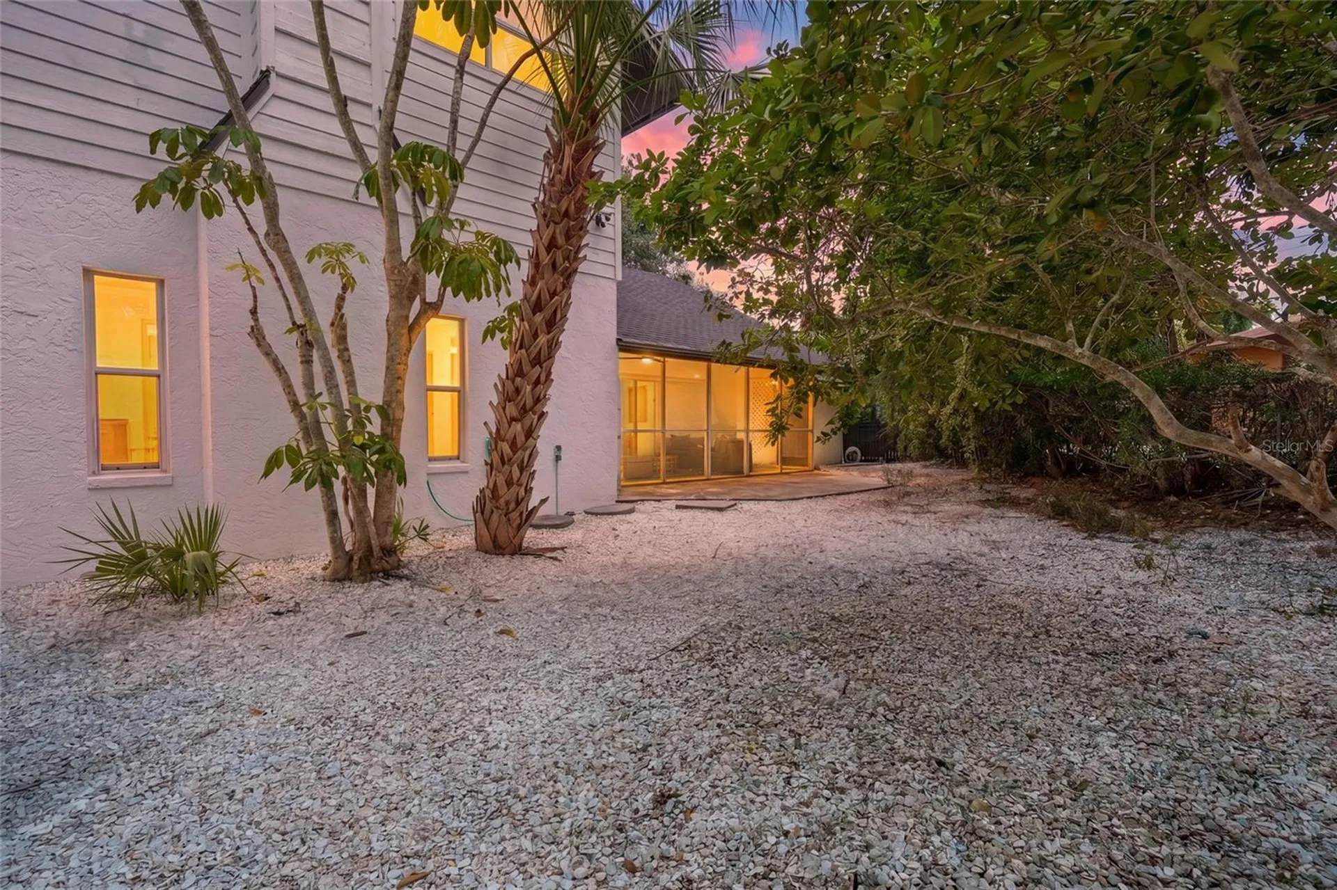 4074 Redbird Circle Sarasota FL 34231