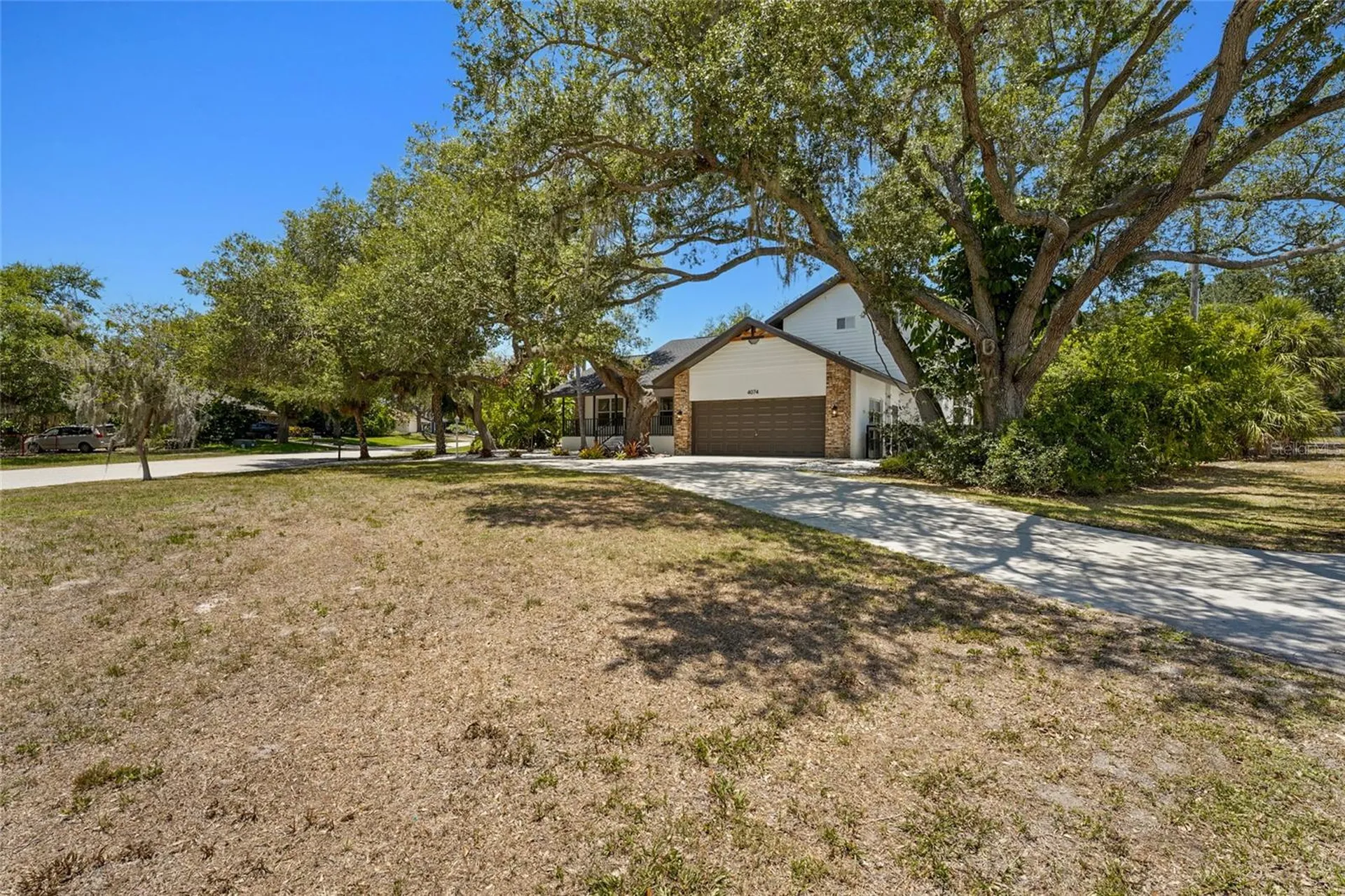 4074 Redbird Circle Sarasota FL 34231