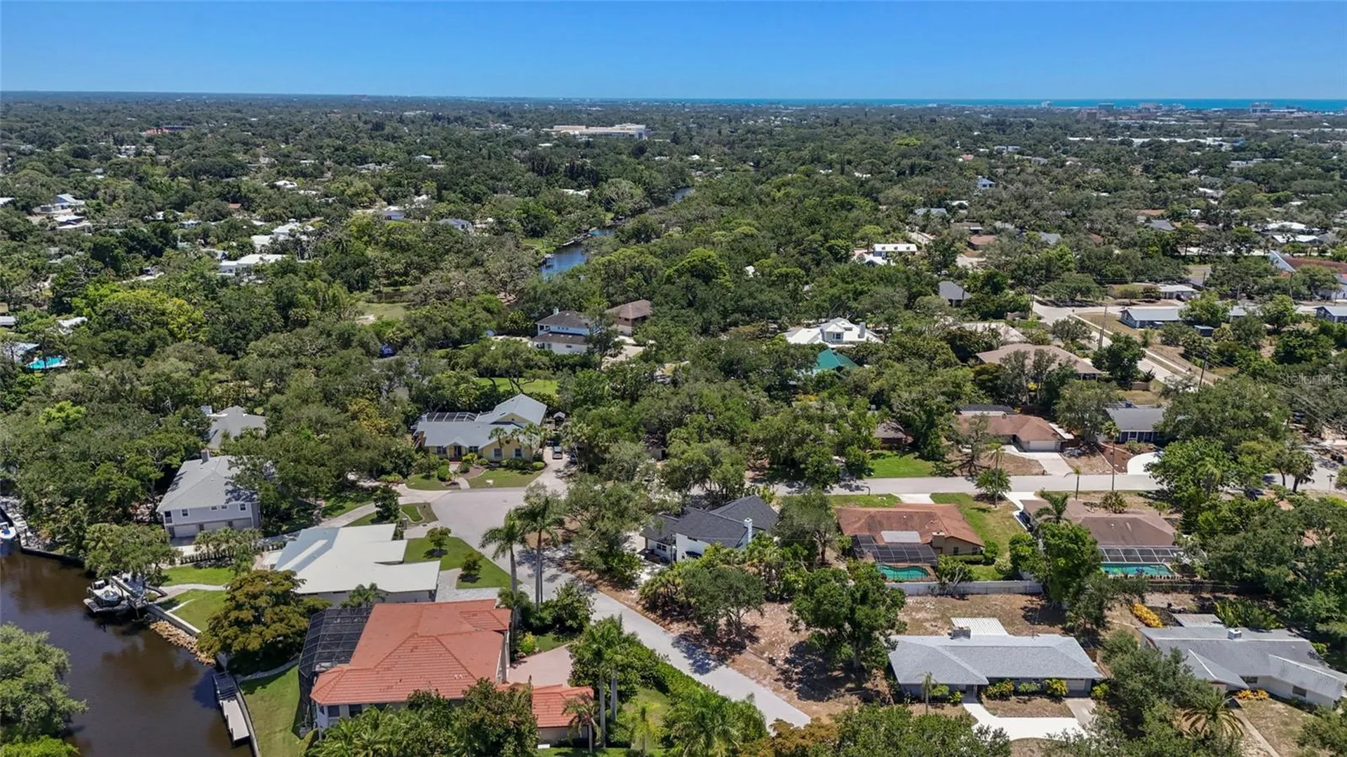 4074 Redbird Circle Sarasota FL 34231