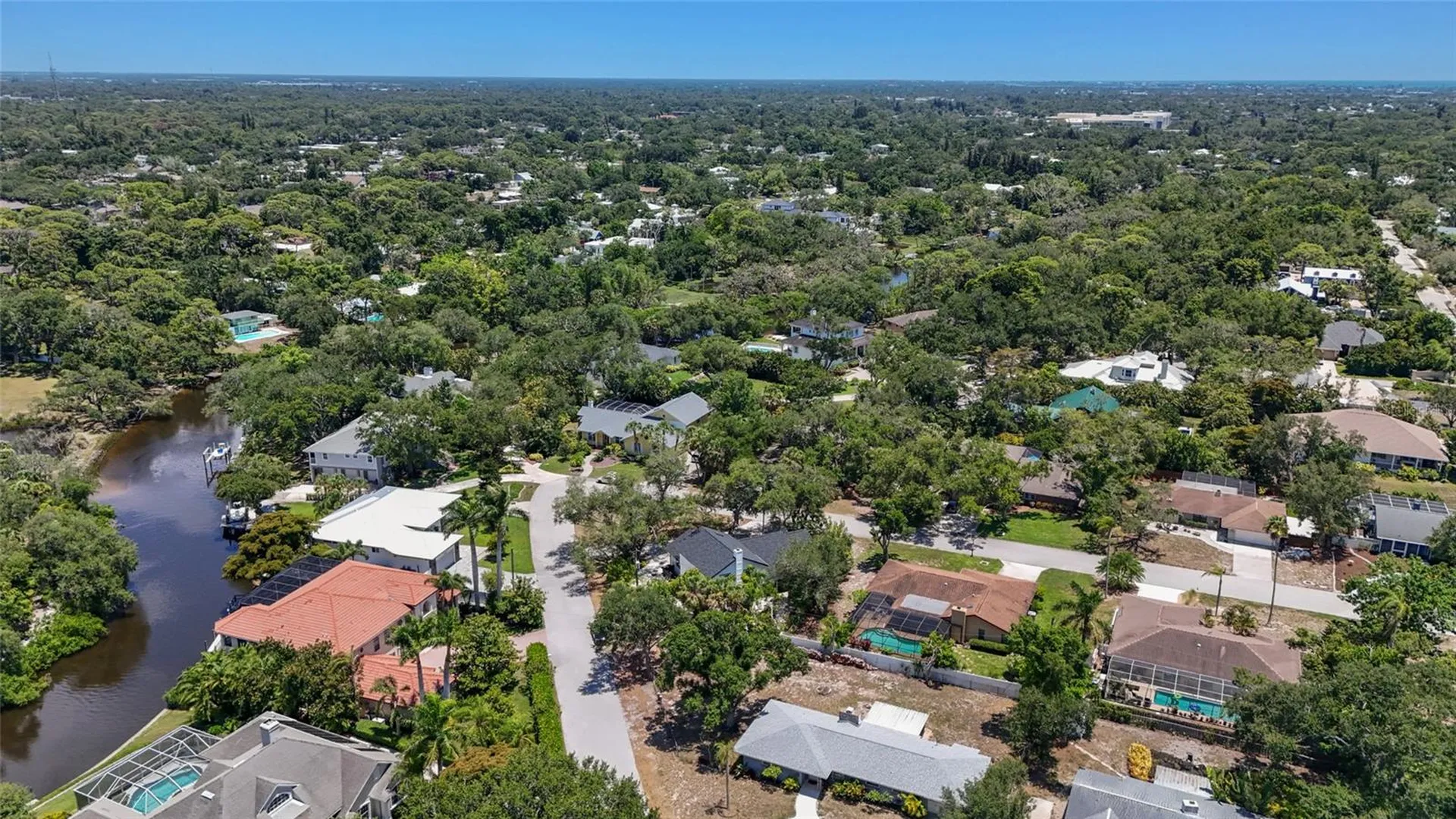 4074 Redbird Circle Sarasota FL 34231