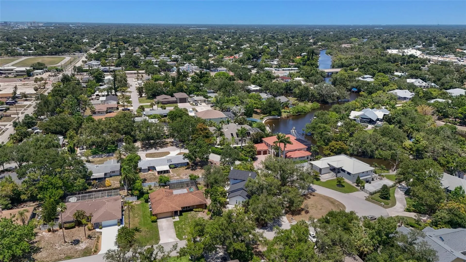 4074 Redbird Circle Sarasota FL 34231