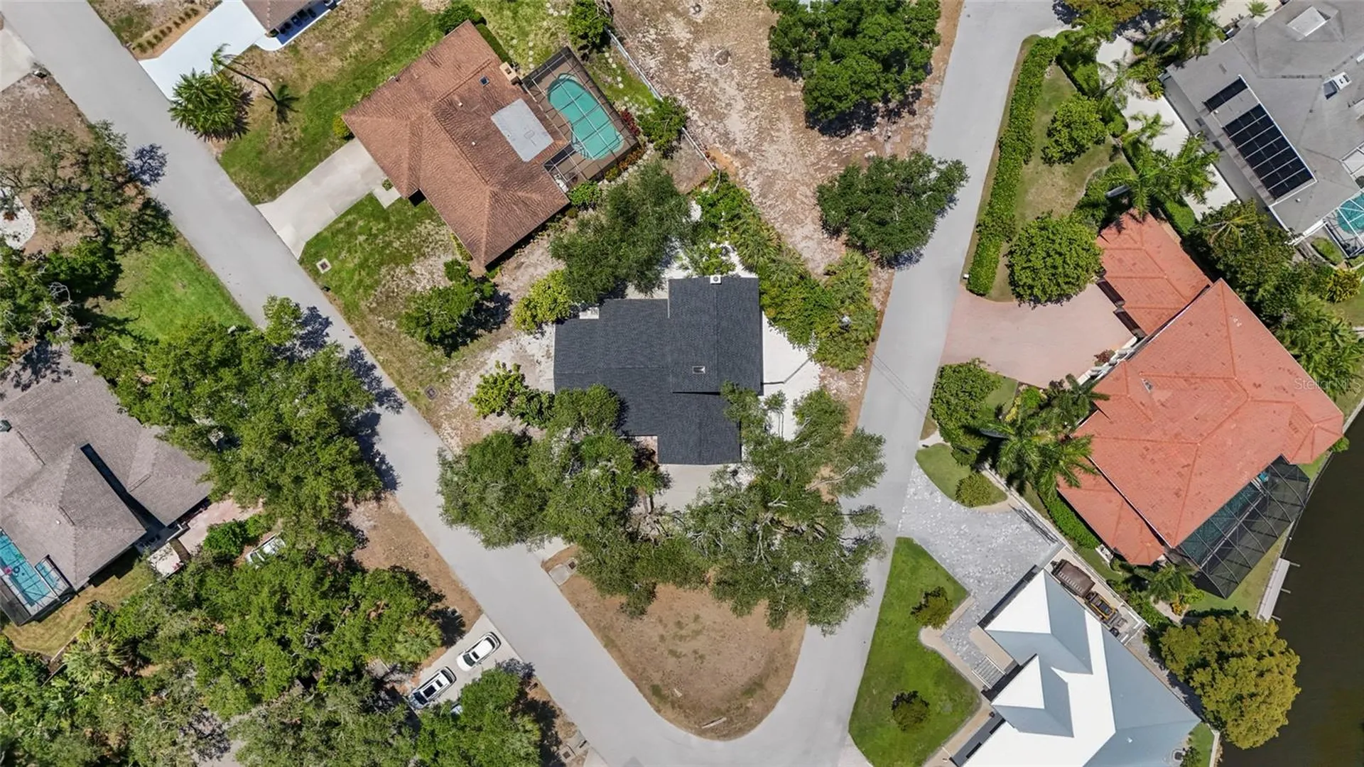 4074 Redbird Circle Sarasota FL 34231