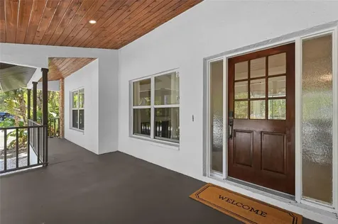 4074 Redbird Circle Sarasota FL 34231