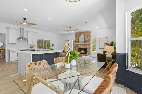 4074 Redbird Circle Sarasota FL 34231