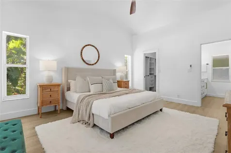 4074 Redbird Circle Sarasota FL 34231