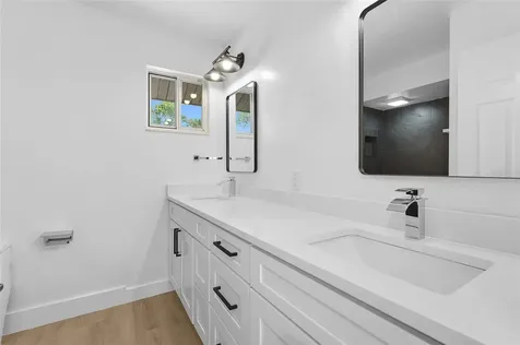 4074 Redbird Circle Sarasota FL 34231