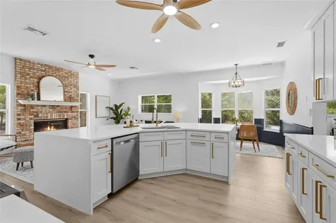 4074 Redbird Circle Sarasota FL 34231