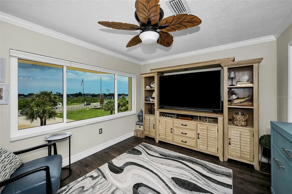 100 Bluff View Drive Belleair Bluffs FL 33770