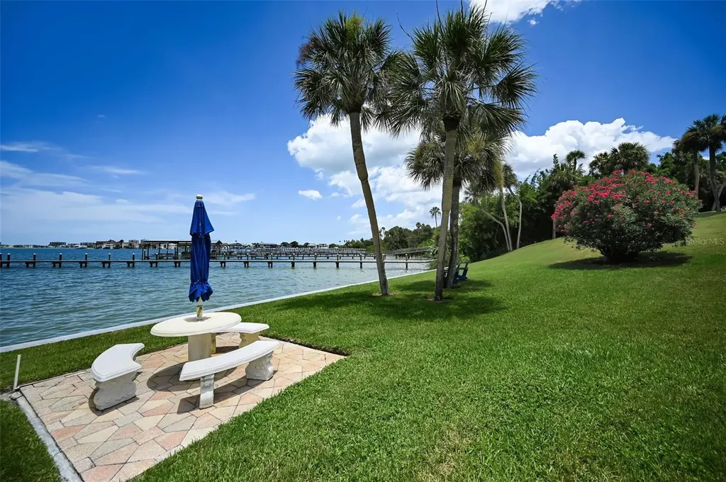 100 Bluff View Drive Belleair Bluffs FL 33770