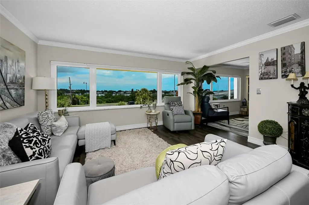 100 Bluff View Drive Belleair Bluffs FL 33770