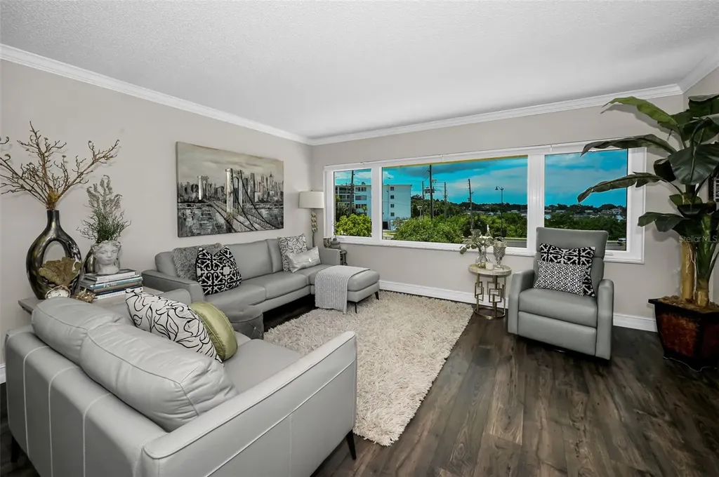 100 Bluff View Drive Belleair Bluffs FL 33770