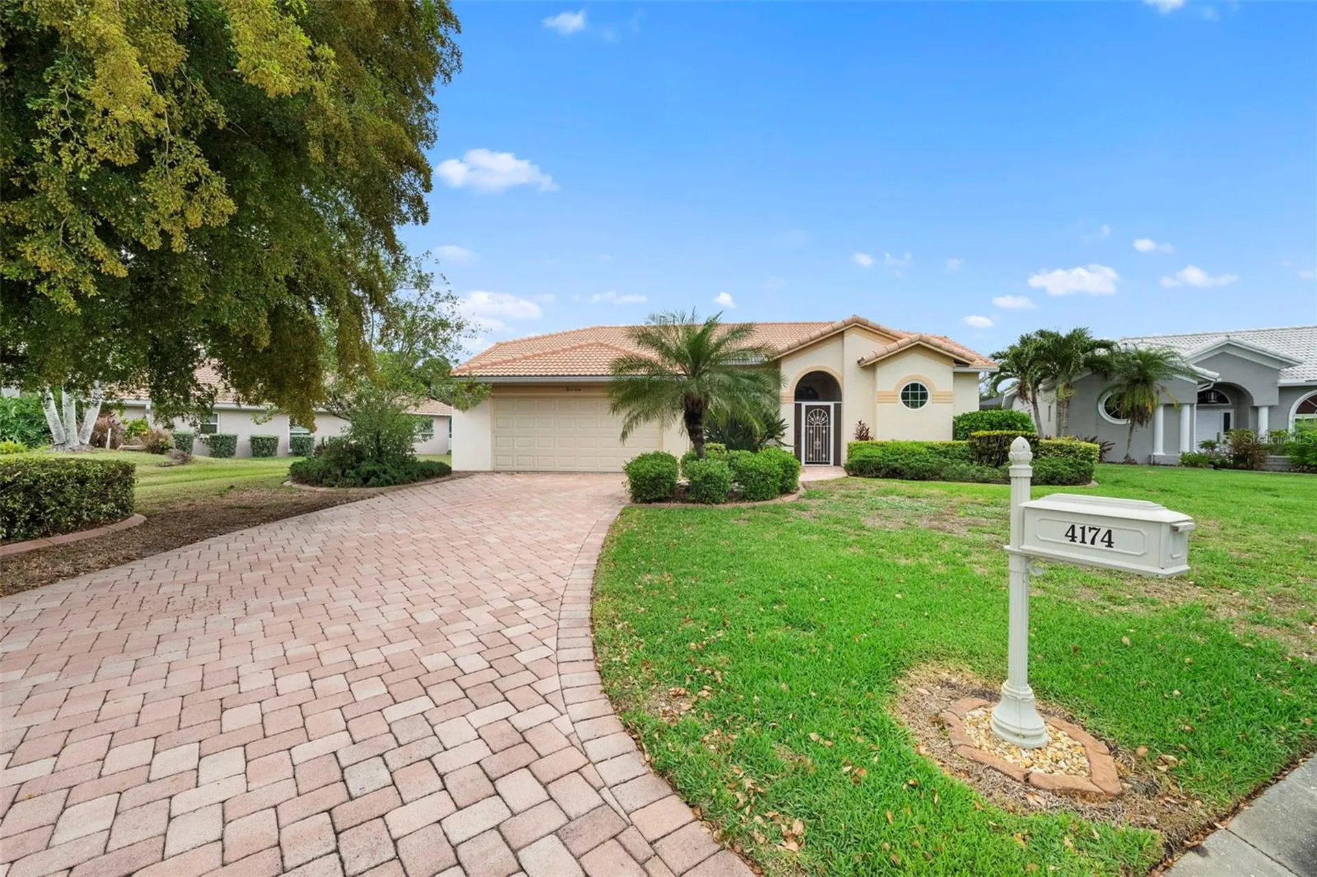 Sarasota FL, 4174 Hearthstone Drive