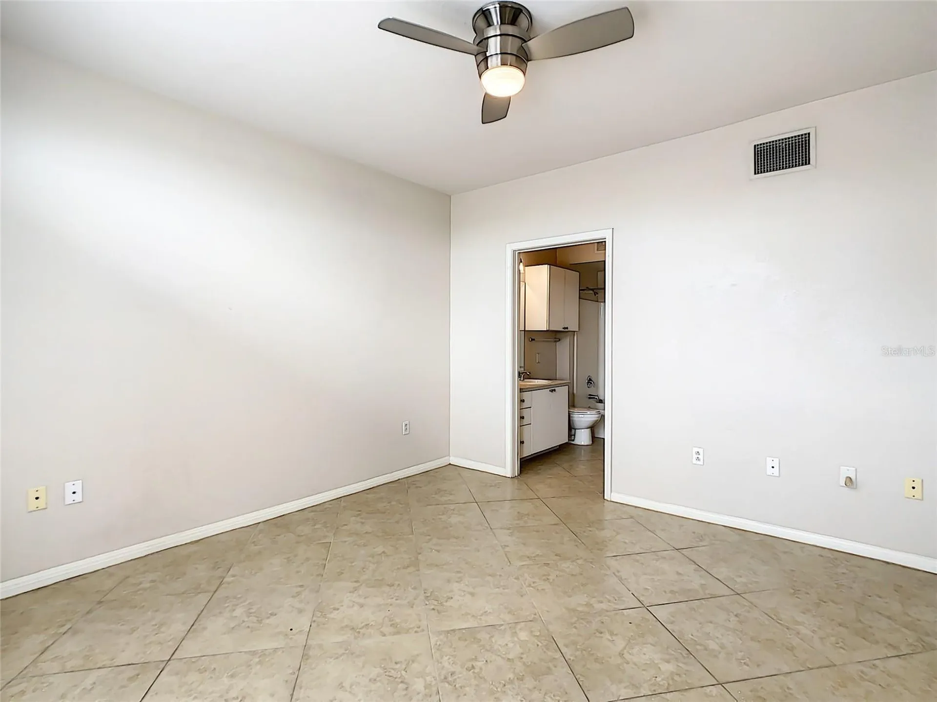 911 N Orange Avenue Orlando FL 32801