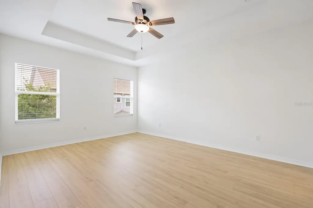 5736 Skytop Drive Lithia FL 33547