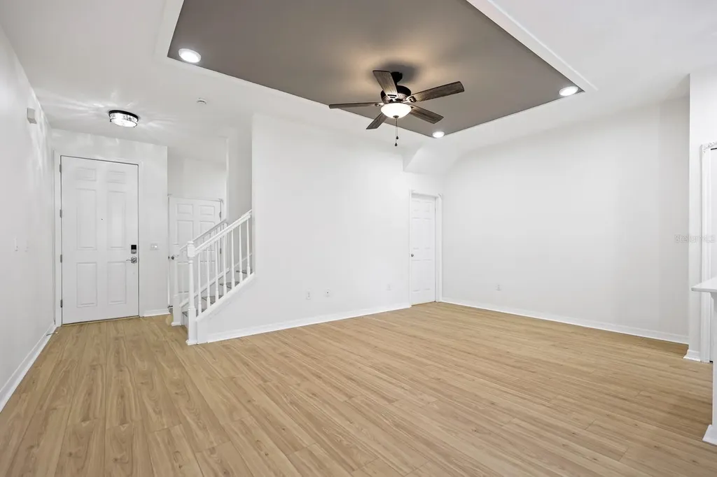 5736 Skytop Drive Lithia FL 33547