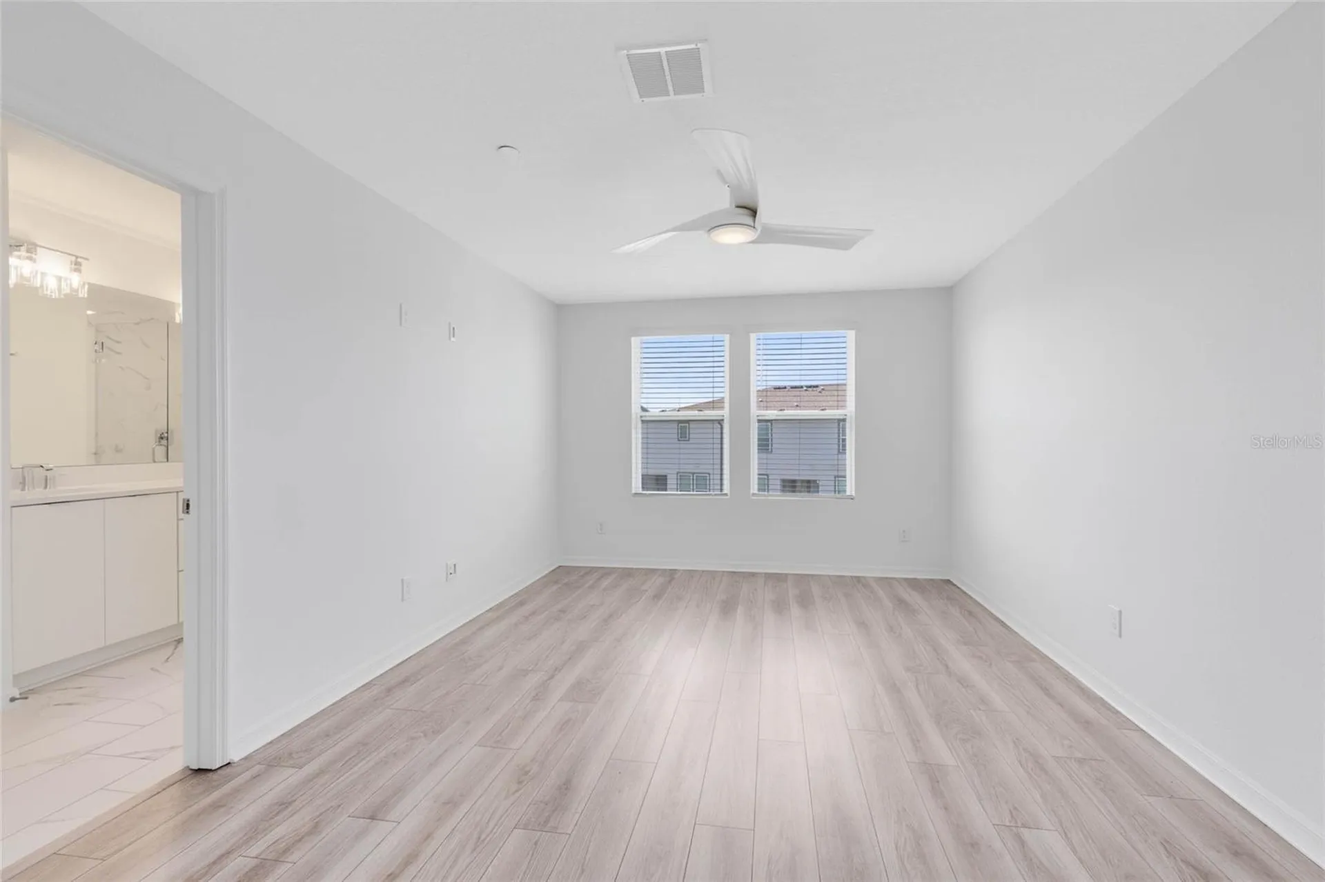 8472 Sperry Street Orlando FL 32827