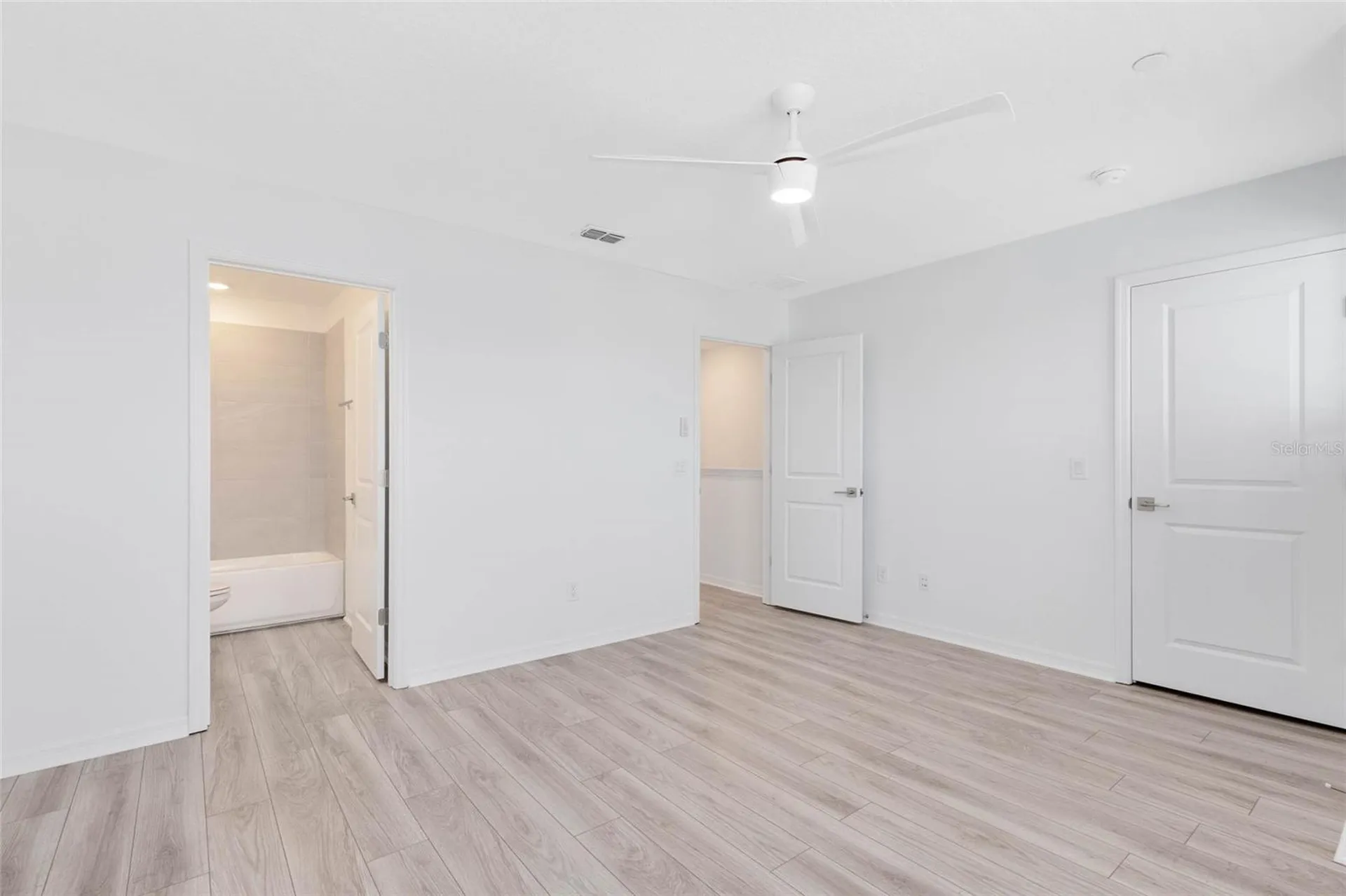 8472 Sperry Street Orlando FL 32827