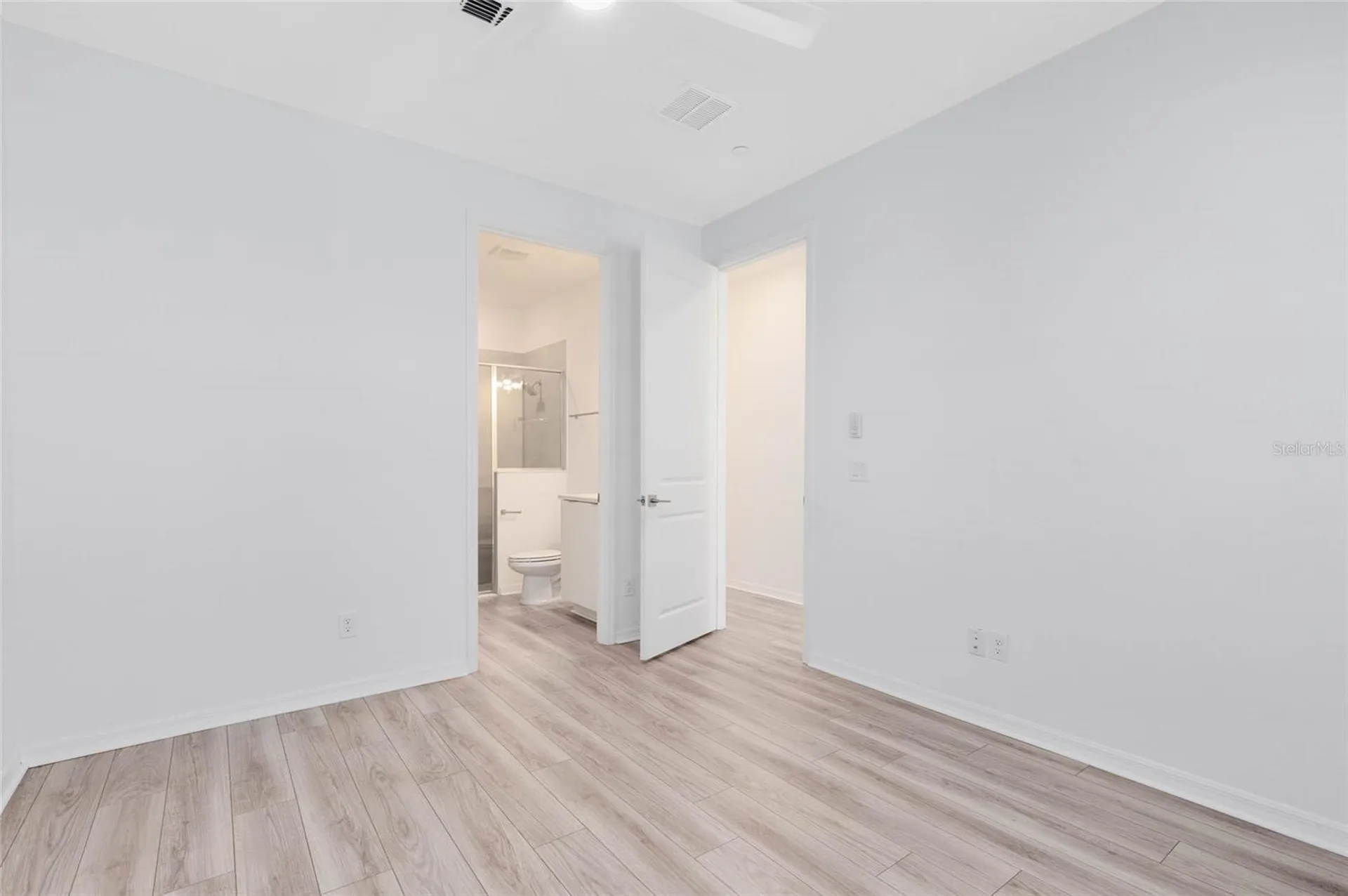 8472 Sperry Street Orlando FL 32827