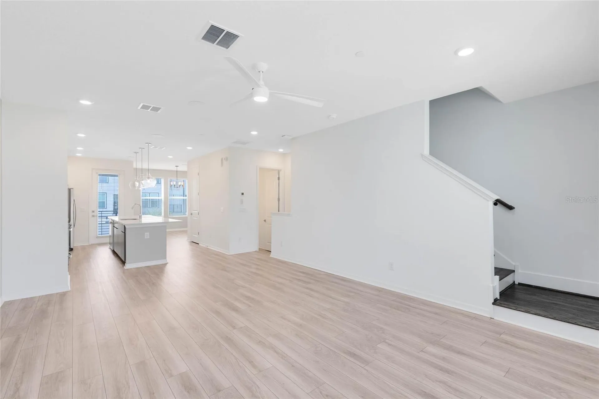 8472 Sperry Street Orlando FL 32827