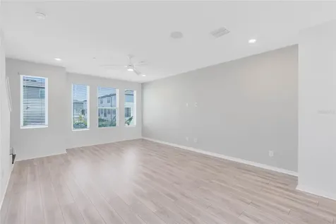 8472 Sperry Street Orlando FL 32827