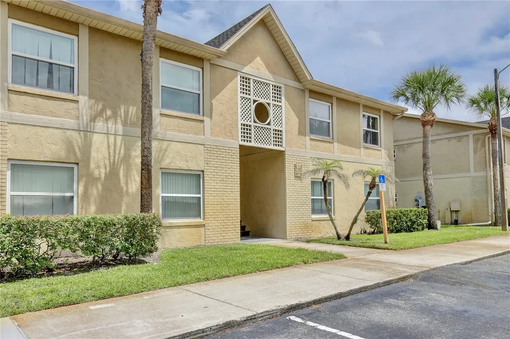 9825 Turf Way Orlando FL 32837