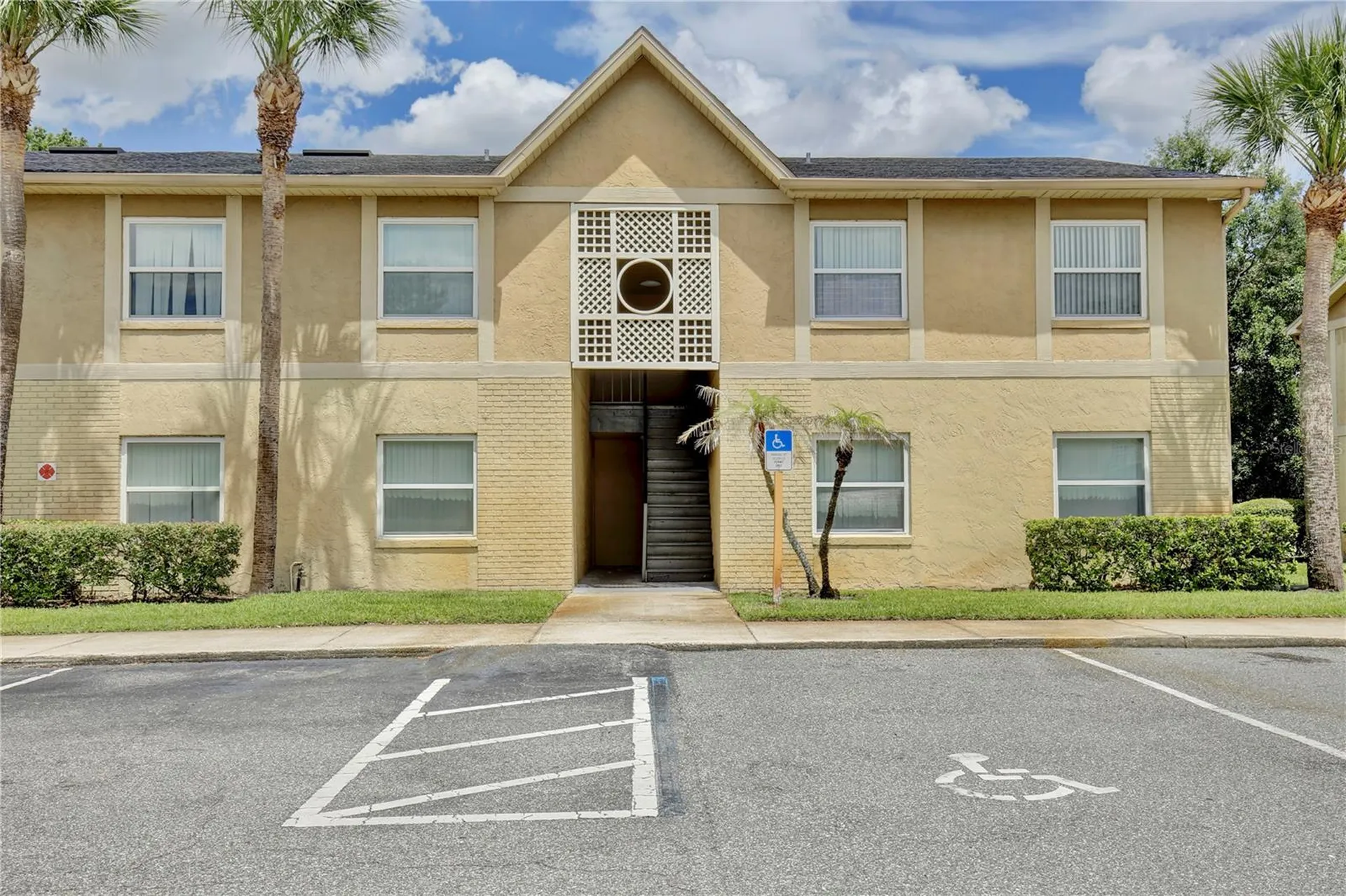 9825 Turf Way Orlando FL 32837