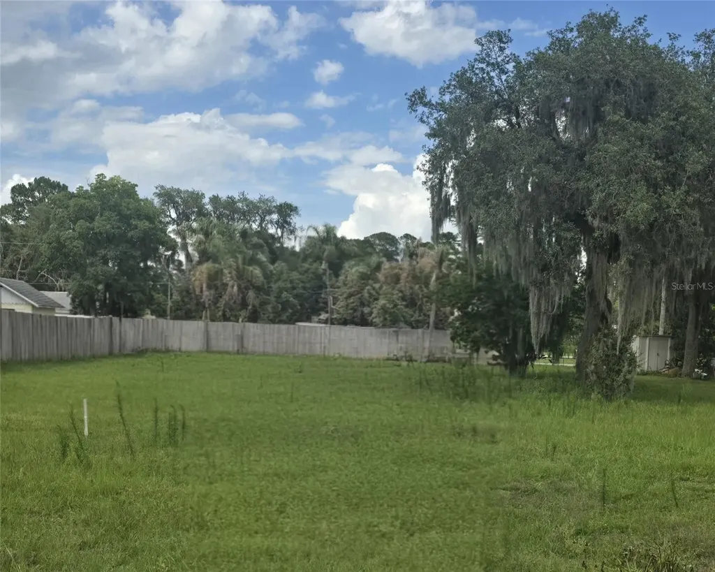 276 Luis Lane Debary FL 32713