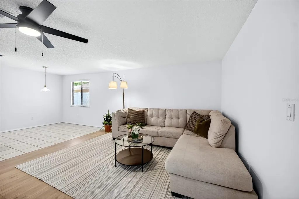 629 Bay Lake Trail Oldsmar FL 34677