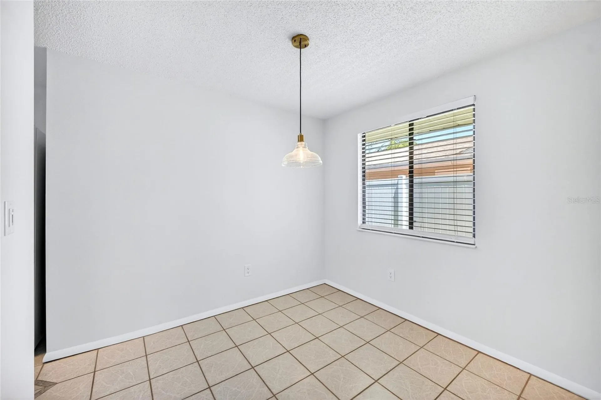629 Bay Lake Trail Oldsmar FL 34677