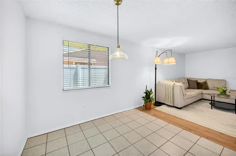 629 Bay Lake Trail Oldsmar FL 34677